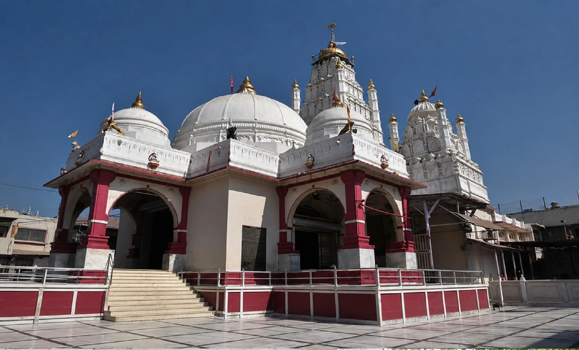 ડાકોર મંદિરમાં ધાર્મિક સેવાઓ મોંઘી
