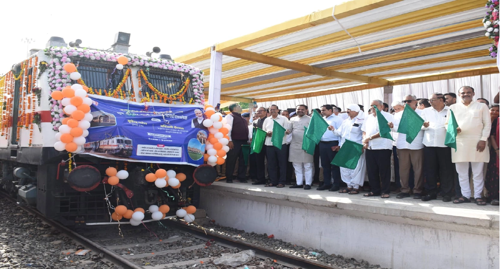 કચ્છથી દિલ્હી હવે સીધી રેલ સેવા