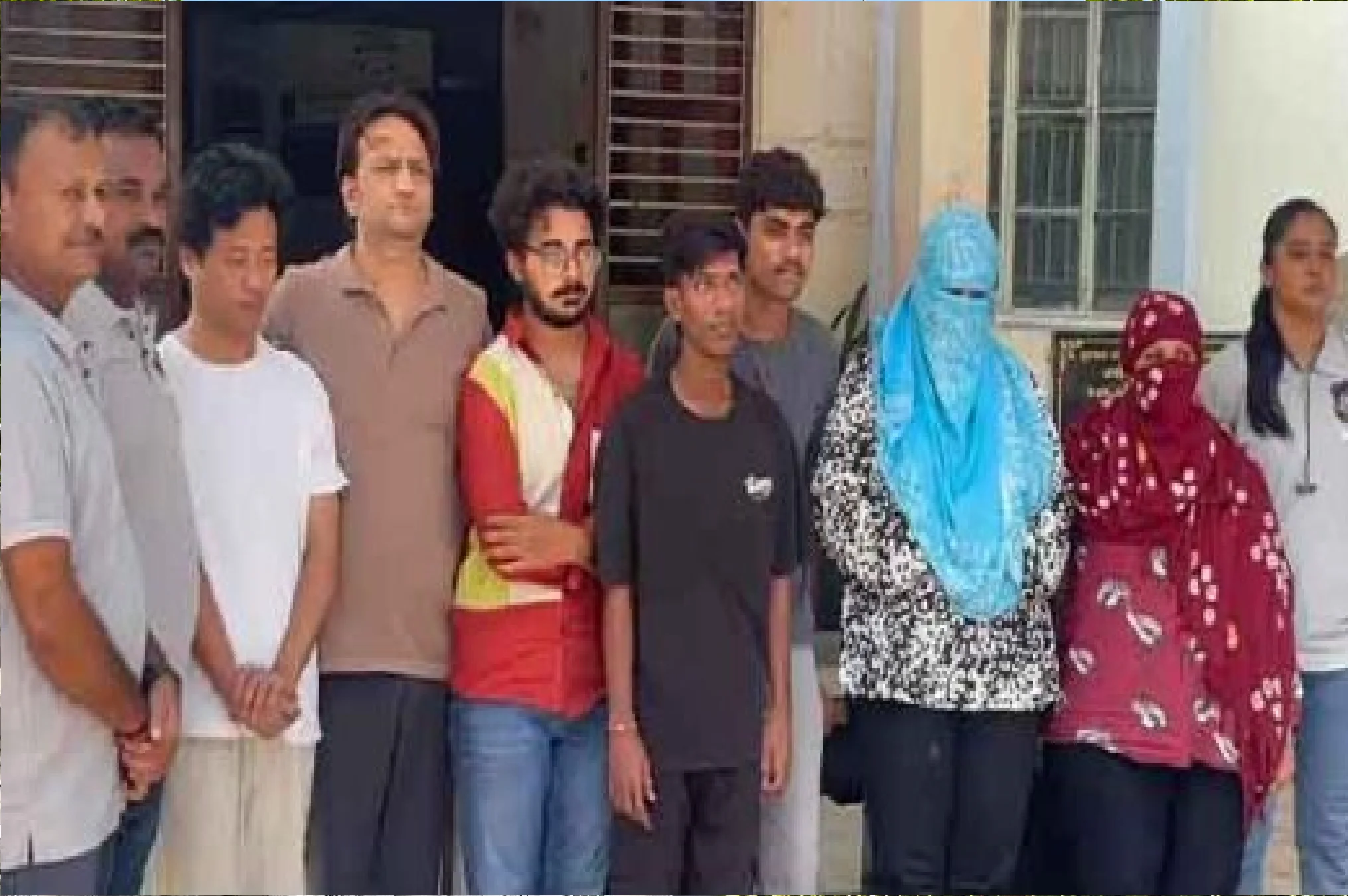 કેવી રીતે અમેરિકનોને લૂંટ્યા ?